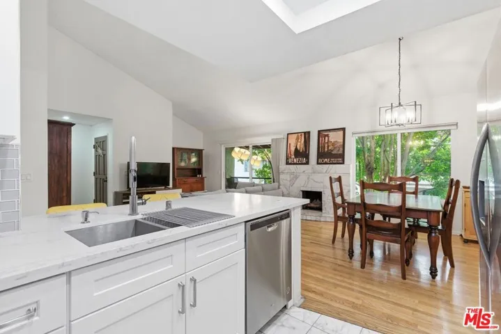 15155 Sherman Way 47, Van Nuys, California 91405
