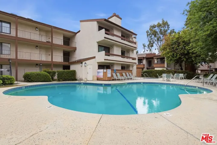 15155 Sherman Way 47, Van Nuys, California 91405