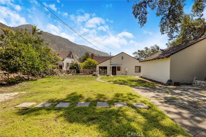 2151 N Altadena, Altadena, California 91001