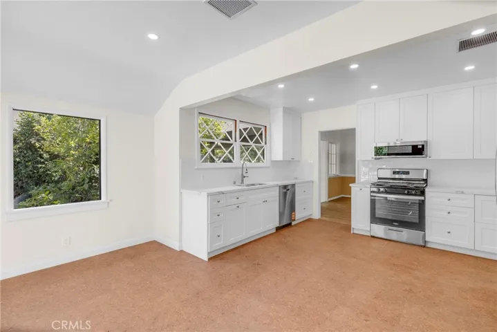 2151 N Altadena, Altadena, California 91001