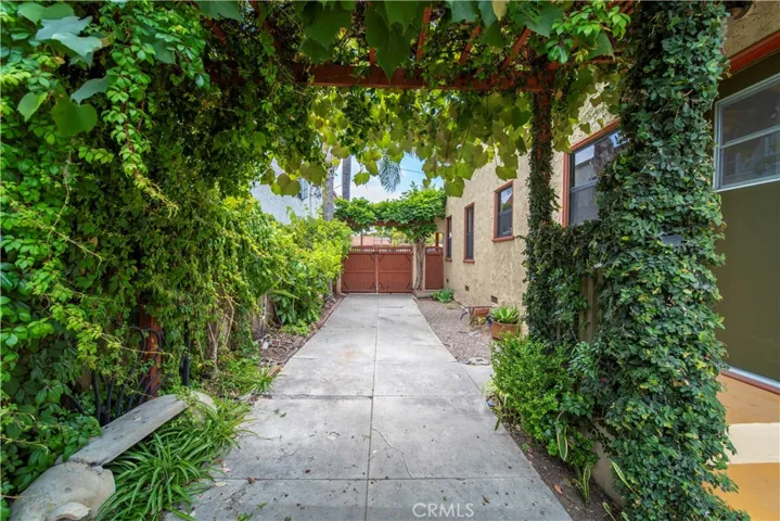 The driveway is very long and offers plenty of parking on both sides of the gate. This space has also been used to host many outdoor parties.