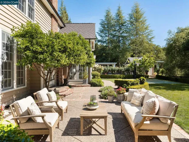 295 Barrington Ln, Alamo, California 94507