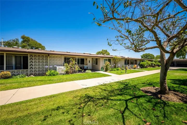 13381 El Dorado Drive 202c M8, Seal Beach, California 90740