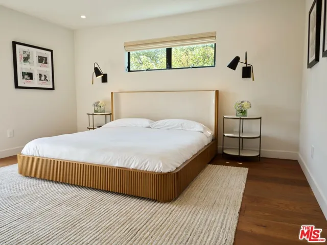 2309 Hollyridge Drive, Los Angeles, California 90068