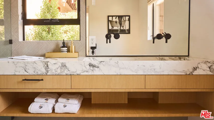 2309 Hollyridge Drive, Los Angeles, California 90068