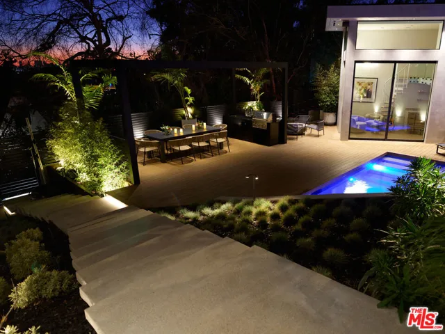 2309 Hollyridge Drive, Los Angeles, California 90068
