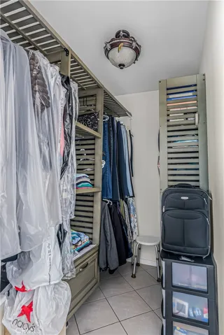 MASTER BEDROOM CLOSET
