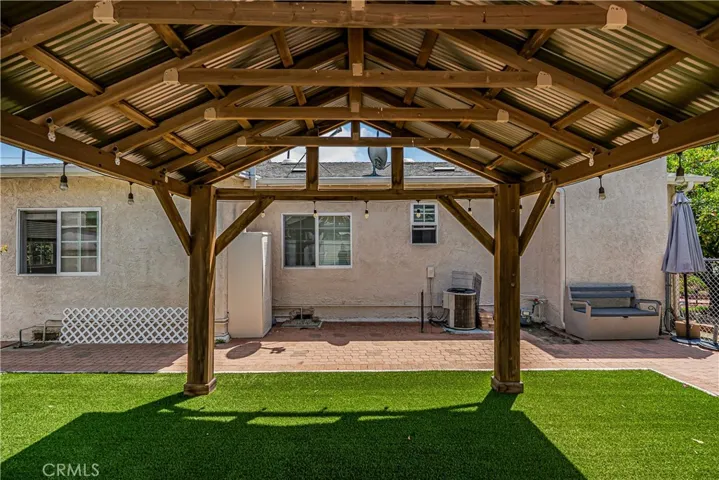 COVERED PERGOLA