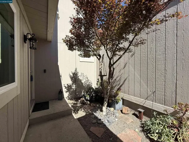 6451 Parklane Plz, Martinez, California 94553