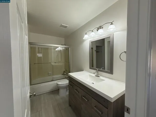 6451 Parklane Plz, Martinez, California 94553