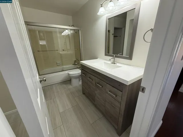 6451 Parklane Plz, Martinez, California 94553