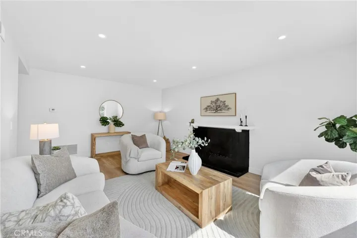 547 Converse, Claremont, California 91711