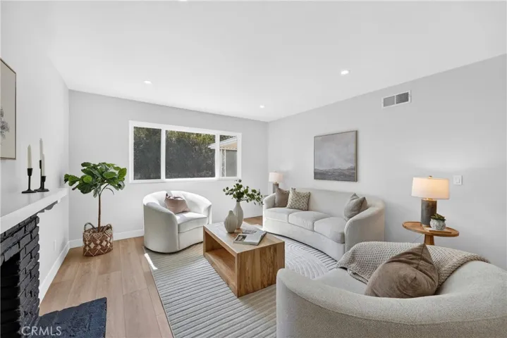 547 Converse, Claremont, California 91711