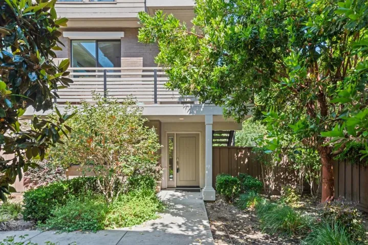 411 Brassinga Court, Palo Alto, California 94306