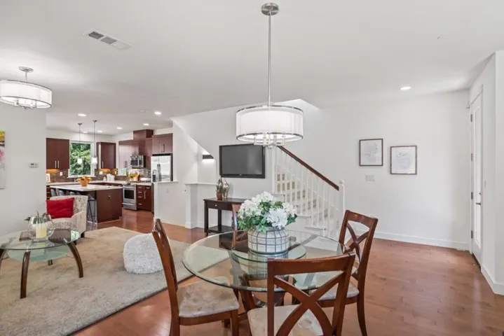 411 Brassinga Court, Palo Alto, California 94306