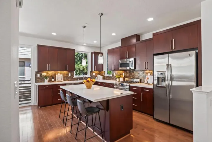 411 Brassinga Court, Palo Alto, California 94306