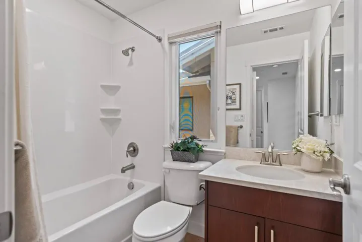 411 Brassinga Court, Palo Alto, California 94306