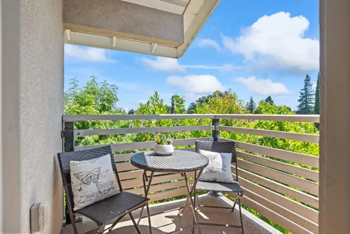 411 Brassinga Court, Palo Alto, California 94306