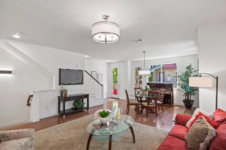 411 Brassinga Court, Palo Alto, California 94306
