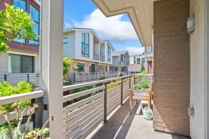 411 Brassinga Court, Palo Alto, California 94306