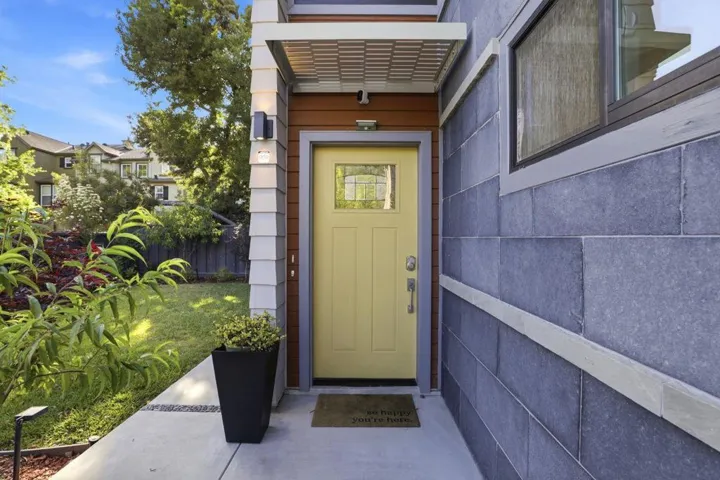2212 Leland Avenue, Mountain View, California 94040