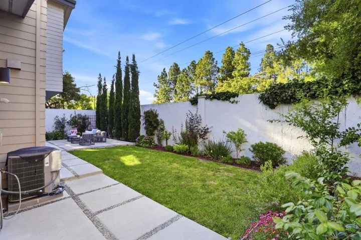 2212 Leland Avenue, Mountain View, California 94040