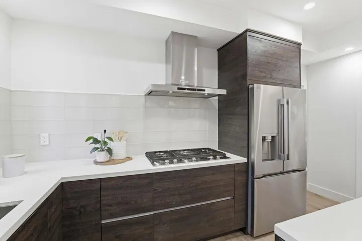 2212 Leland Avenue, Mountain View, California 94040
