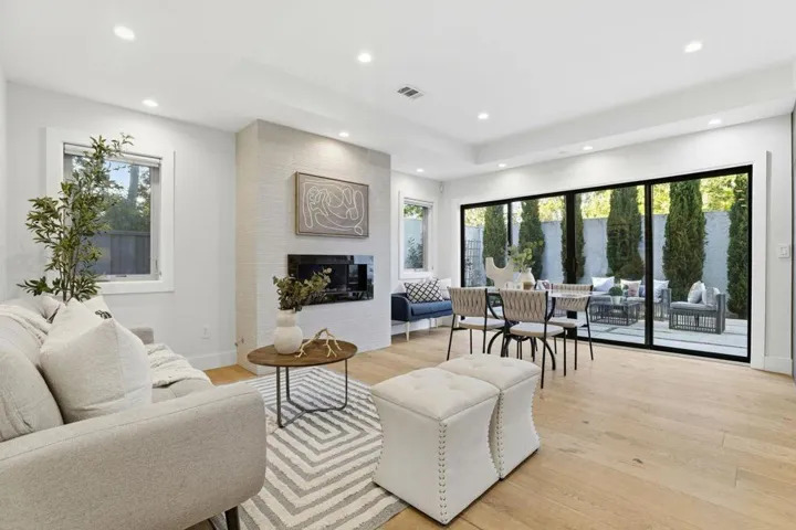 2212 Leland Avenue, Mountain View, California 94040