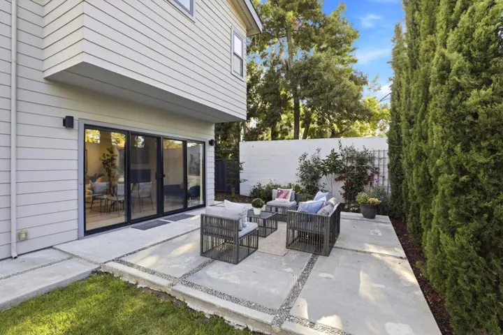 2212 Leland Avenue, Mountain View, California 94040