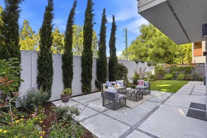 2212 Leland Avenue, Mountain View, California 94040