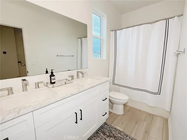 254 N Standard Avenue, Santa Ana, California 92701