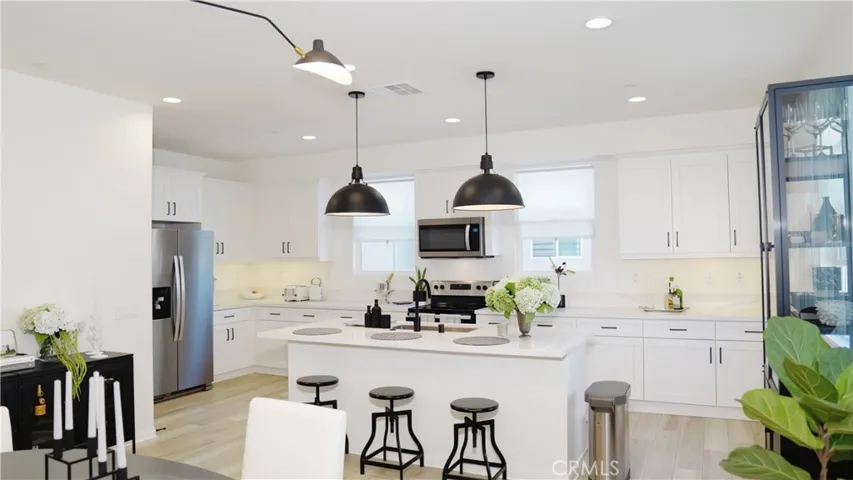 254 N Standard Avenue, Santa Ana, California 92701