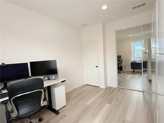 254 N Standard Avenue, Santa Ana, California 92701