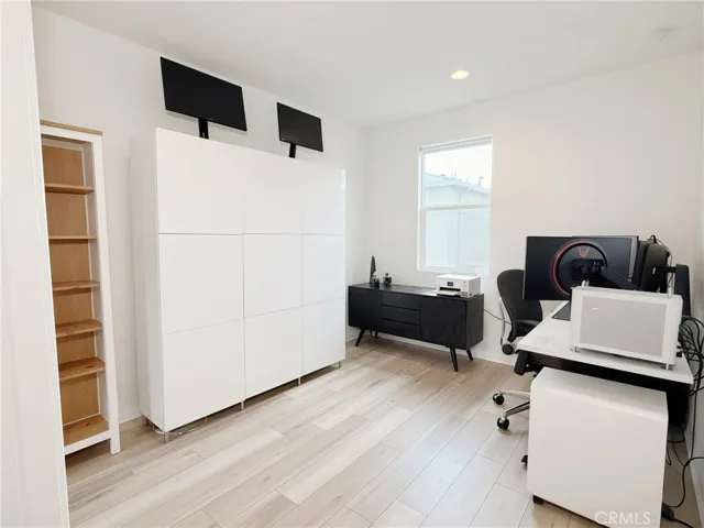 254 N Standard Avenue, Santa Ana, California 92701