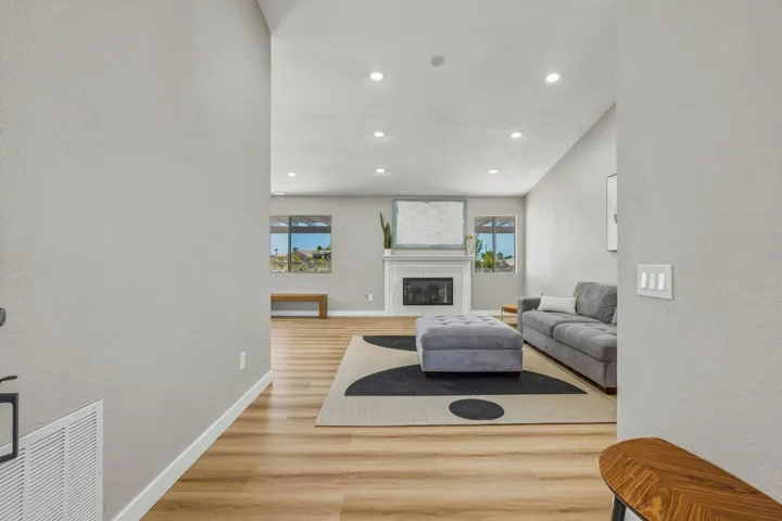8400annandaleavenue-6