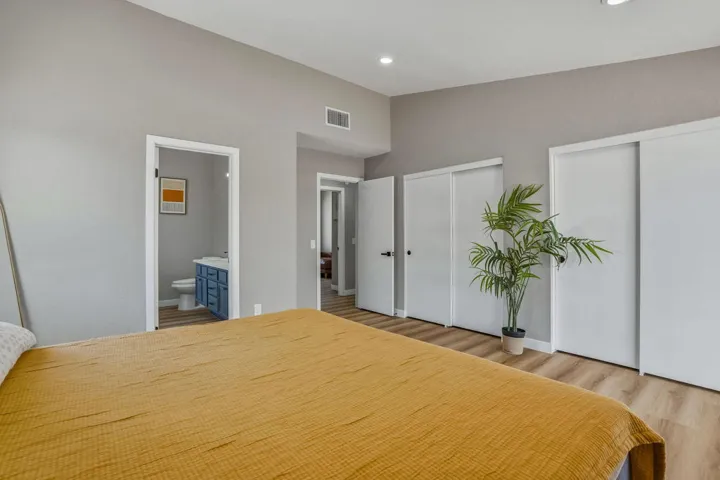 8400annandaleavenue-24