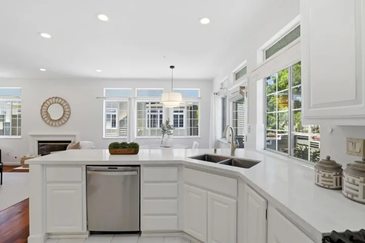 522 Porpoise Bay Terrace A, Sunnyvale, California 94089