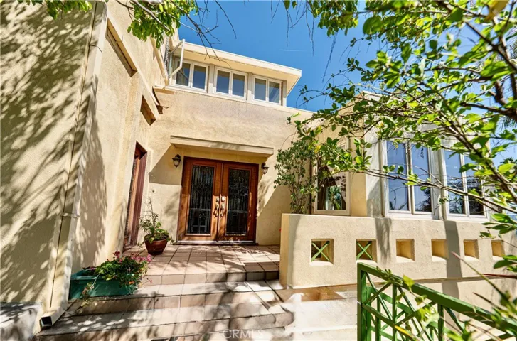 1735 Foothill, Glendale, California 91201
