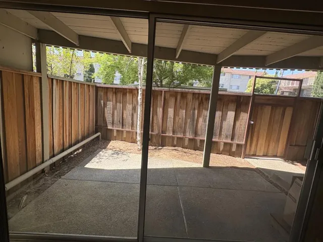 1155 Weyburn Lane 26, San Jose, California 95129
