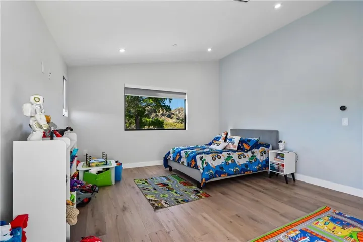 13042 Jolette Avenue, Granada Hills, California 91344