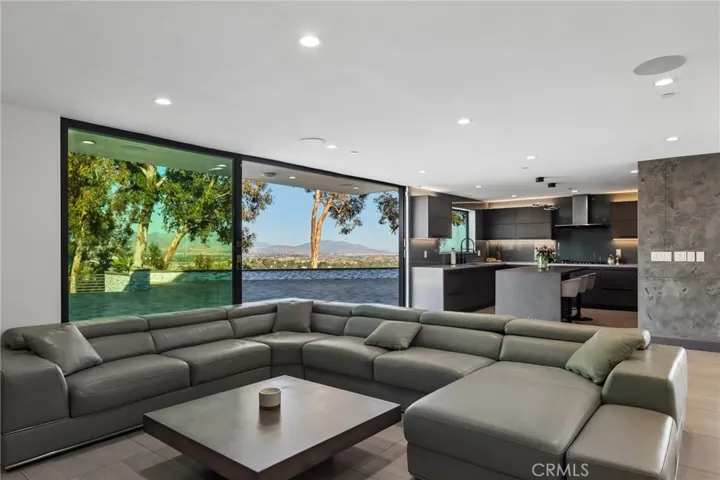 13042 Jolette Avenue, Granada Hills, California 91344