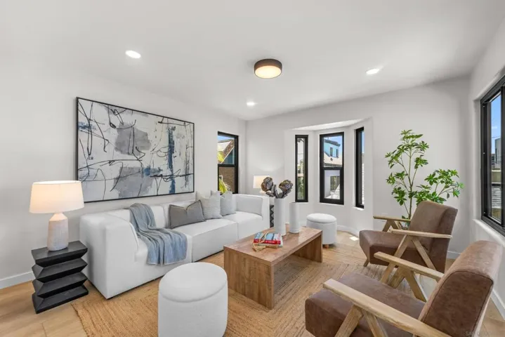 3721 Strandway, San Diego, California 92109