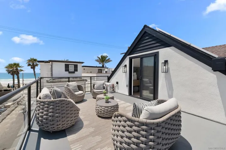 3721 Strandway, San Diego, California 92109