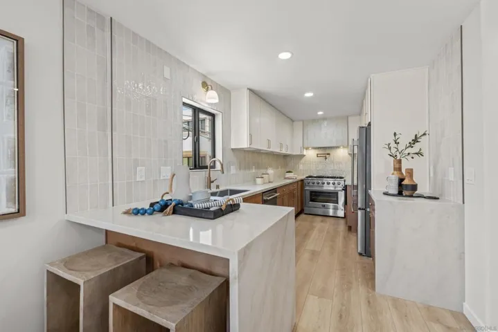 3721 Strandway, San Diego, California 92109