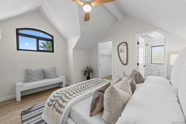 3721 Strandway, San Diego, California 92109