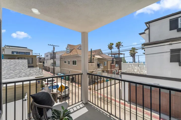 3721 Strandway, San Diego, California 92109