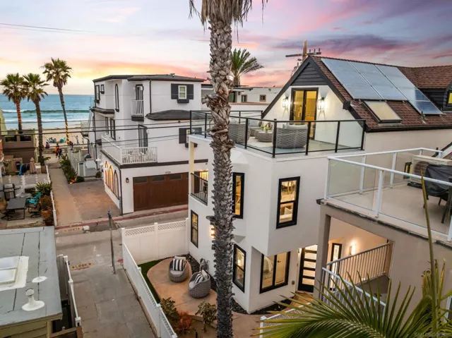 3721 Strandway, San Diego, California 92109