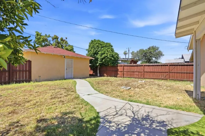 3870 E Nevada Avenue, Fresno, California 93702