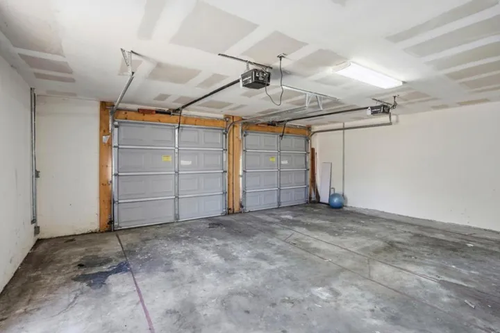 3870 E Nevada Avenue, Fresno, California 93702