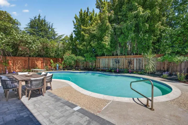 12637 Lido Way, Saratoga, California 95070